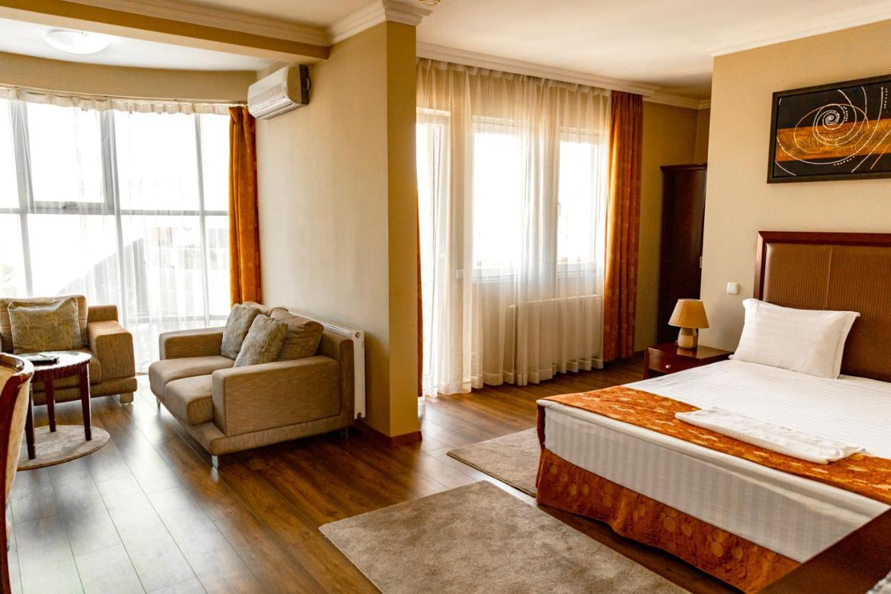Boutique Hotel Igmas, Prishtina Pristina Exterior photo